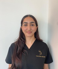 Book an Appointment with Komal Kooner for Brows / Lashes