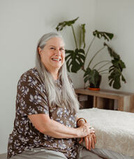 Book an Appointment with Elizabeth Anderson for Massage Therapy