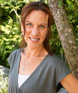 Book an Appointment with Lara Fraser at Victoria Location