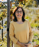 Book an Appointment with Mehri Safarihabibabadi at Victoria Location