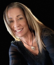 Book an Appointment with Jill Popoff for Custom Air Brush Spray Tan