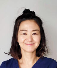 Book an Appointment with Miki Hidaka for Acupuncture