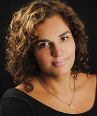 Book an Appointment with Elham Moldovanos for Facial