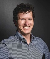 Book an Appointment with Helmut Becker - Physiotherapist at Evolve 8th Avenue